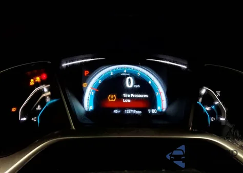 2018 Honda Civic Ex z USA, uszkodzony, nr VIN 19XFC2F75JE007715